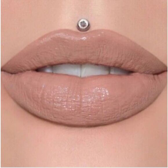 Jeffree Star Surpeme Gloss Blow My Candles New In Box - Picture 1 of 2
